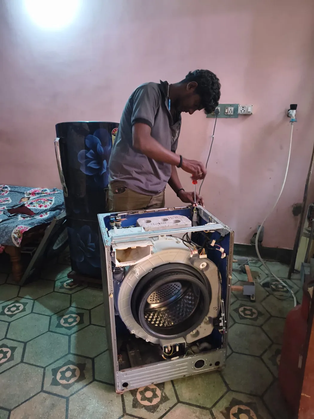 Front-load washing machine servicing